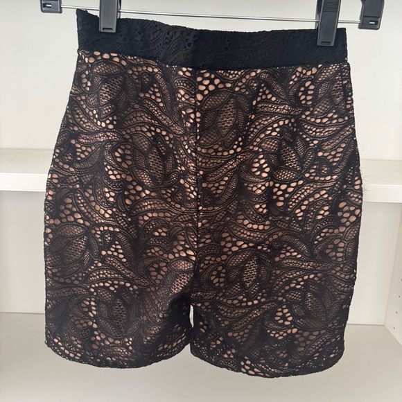 TIGER MIST Lace Bike Shorts - Picture 6 of 6